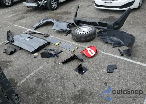 2023 Ford Maverick Xl z USA, uszkodzony, nr VIN 3FTTW8E36PRA58041